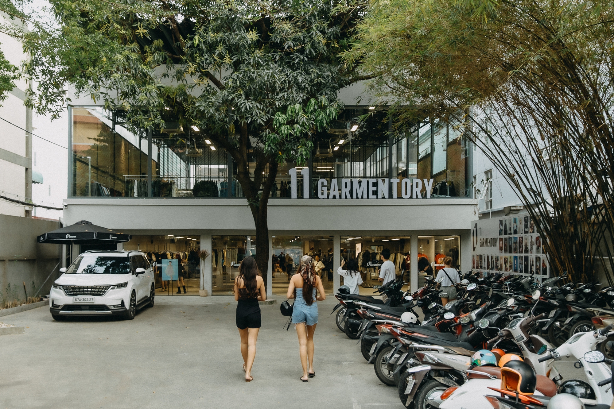 11 GARMENTORY